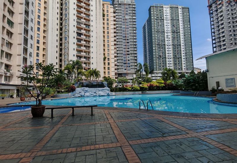 Kondominium Gurney Heights