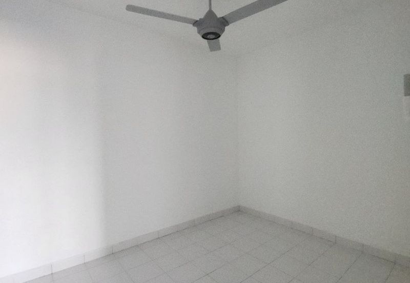 For RENT: Level 3, Idaman Residensi Selangorku,  Cyberjaya -DS
