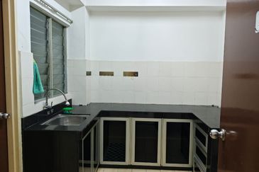 Avelon Tower @ Plaza Medan Putra