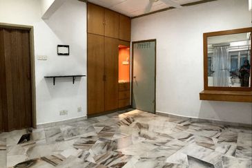 FOR SALE : D'Puncak Suasana Apartment, Bandar Tun Hussein Onn Cheras - DS