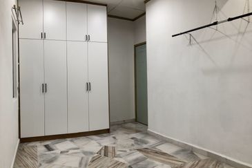 FOR SALE : D'Puncak Suasana Apartment, Bandar Tun Hussein Onn Cheras - DS