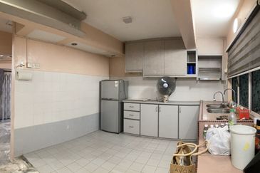 FOR SALE : D'Puncak Suasana Apartment, Bandar Tun Hussein Onn Cheras - DS