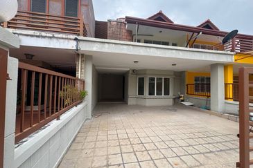 FOR SALE : 3.5 Storey Terrace House Superlink Bukit Wangsamas , Wangsa Maju KL - DS