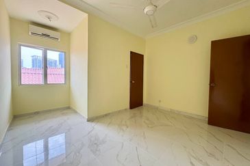 FOR SALE : 3.5 Storey Terrace House Superlink Bukit Wangsamas , Wangsa Maju KL - DS