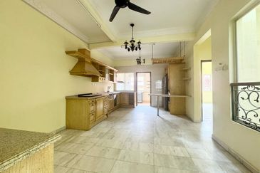 FOR SALE : 3.5 Storey Terrace House Superlink Bukit Wangsamas , Wangsa Maju KL - DS