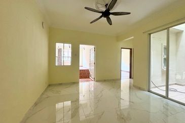 FOR SALE : 3.5 Storey Terrace House Superlink Bukit Wangsamas , Wangsa Maju KL - DS