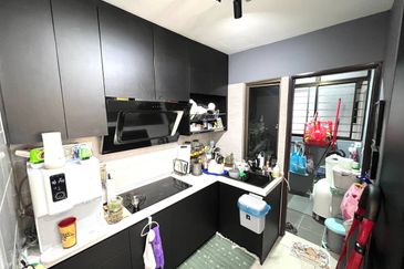 Residensi Zamrud (Zamrud Residensi)