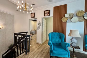 Taman Seroja, Bandar Baru Salak Tinggi