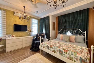 Taman Seroja, Bandar Baru Salak Tinggi