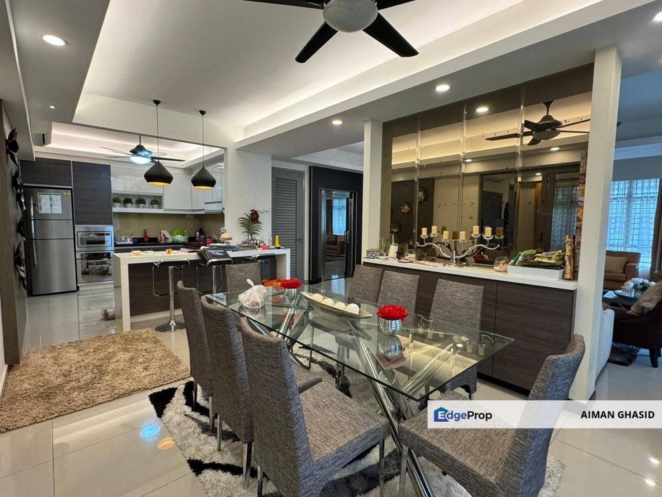 DANAU MUTIARA PRESINT 16 PUTRAJAYA 2.5 STOREY BUNGALOW FOR SALE LOCK STOCK AND BARREL WITH LIFT , Selangor, Putrajaya