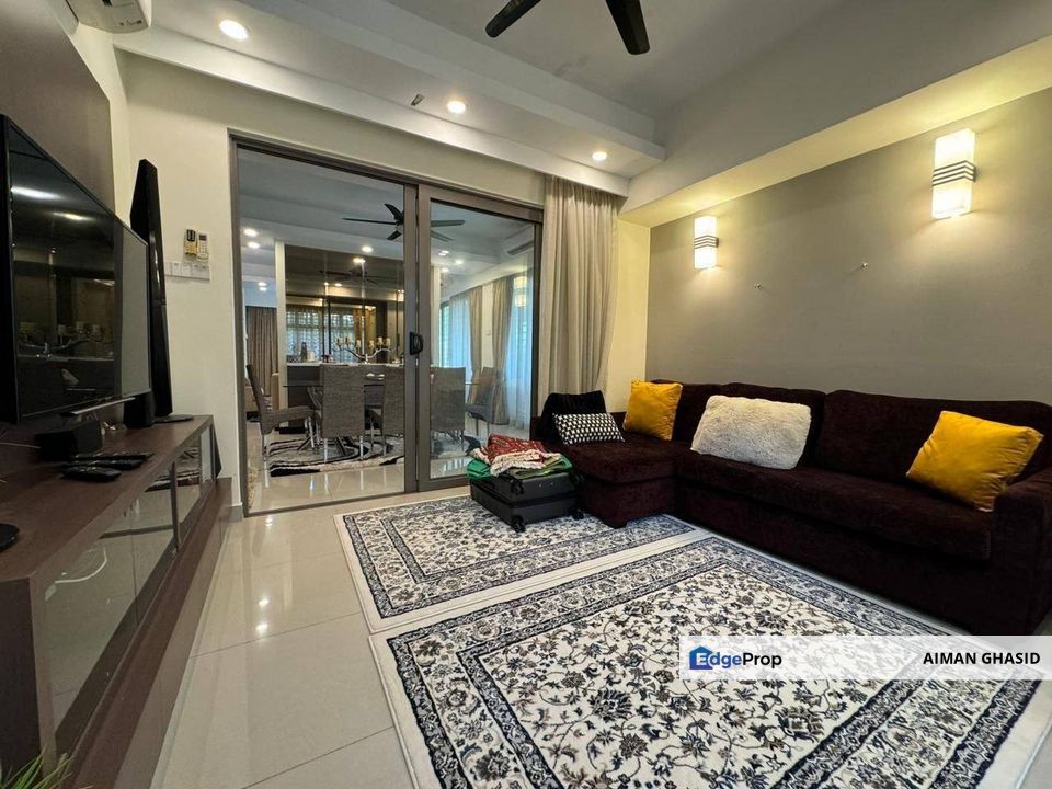 DANAU MUTIARA PRESINT 16 PUTRAJAYA 2.5 STOREY BUNGALOW FOR SALE LOCK STOCK AND BARREL WITH LIFT , Selangor, Putrajaya