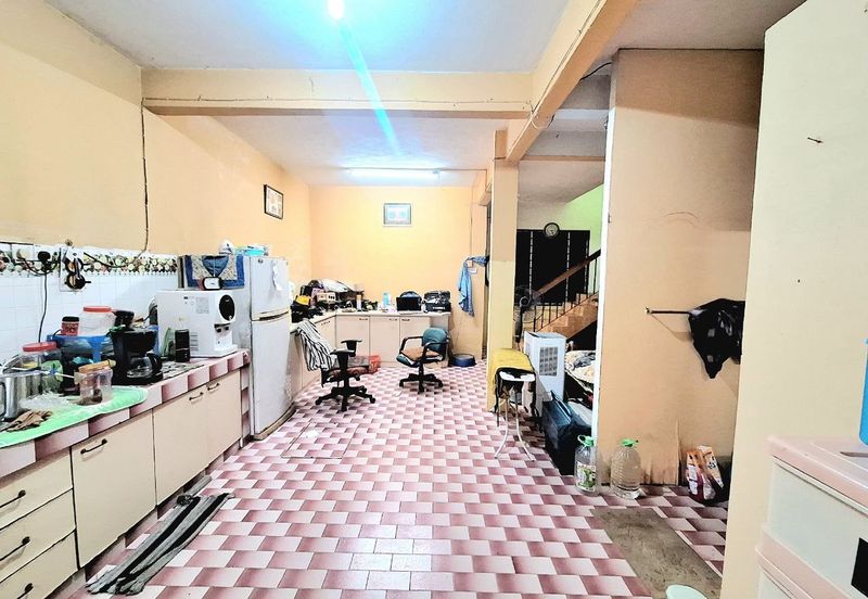 Taman Lembah Keramat AU5