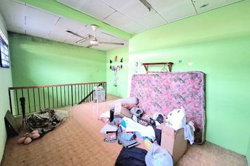 Taman Lembah Keramat AU5