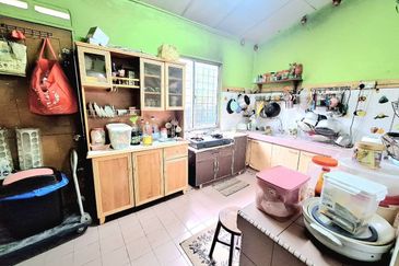 Taman Lembah Keramat AU5