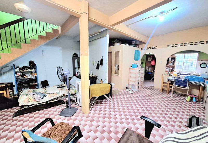 Taman Lembah Keramat AU5