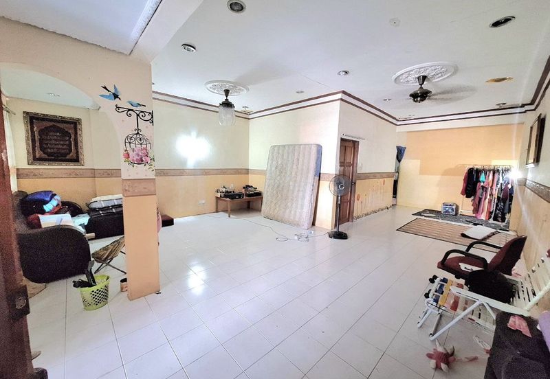 Taman Lembah Keramat AU5