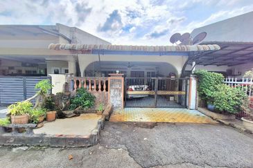 Taman Lembah Keramat AU5