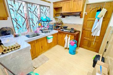 DEKAT SURAU❗️FACING OPEN Double Storey Semi D Seksyen 3 Shah Alam For Sale 