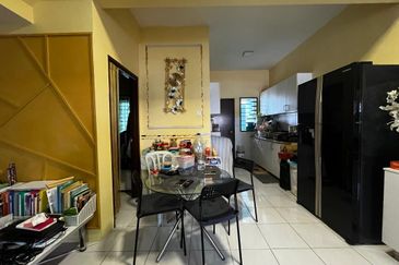 TERMURAH❗️GOOD CONDITION DOUBLE STOREY TERRACE TAMAN DESIRAN BAYU PUCHONG FOR SALE 