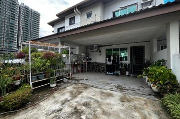 TERMURAH❗️GOOD CONDITION DOUBLE STOREY TERRACE TAMAN DESIRAN BAYU PUCHONG FOR SALE 