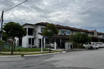 TERMURAH❗️GOOD CONDITION DOUBLE STOREY TERRACE TAMAN DESIRAN BAYU PUCHONG FOR SALE 