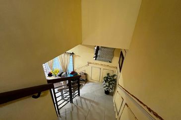 TERMURAH❗️GOOD CONDITION DOUBLE STOREY TERRACE TAMAN DESIRAN BAYU PUCHONG FOR SALE 