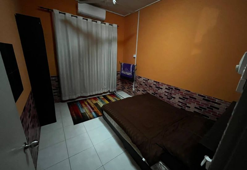 FULLY FURNISHED❗️GOOD CONDITION Double Storey Terrace Taman Suria Tropika Seri Kembangan For Sale 