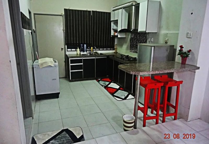 FULLY FURNISHED❗️GOOD CONDITION Double Storey Terrace Taman Suria Tropika Seri Kembangan For Sale 