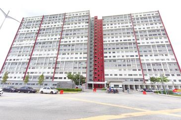 FURNISHED❗️GREAT CONDITION Pangsapuri Kemuning Idaman Kota Kemuning Shah Alam FOR SALE 