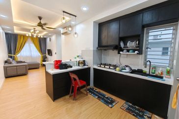 FURNISHED❗️GREAT CONDITION Pangsapuri Kemuning Idaman Kota Kemuning Shah Alam FOR SALE 