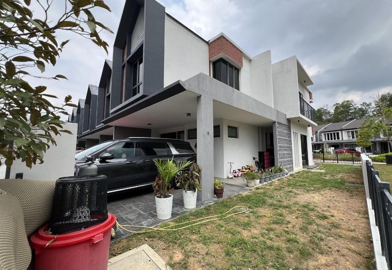 FURNISHED❗️CORNER LOT Double Storey Ilham Elmina Gardens Shah Alam FOR SALE 