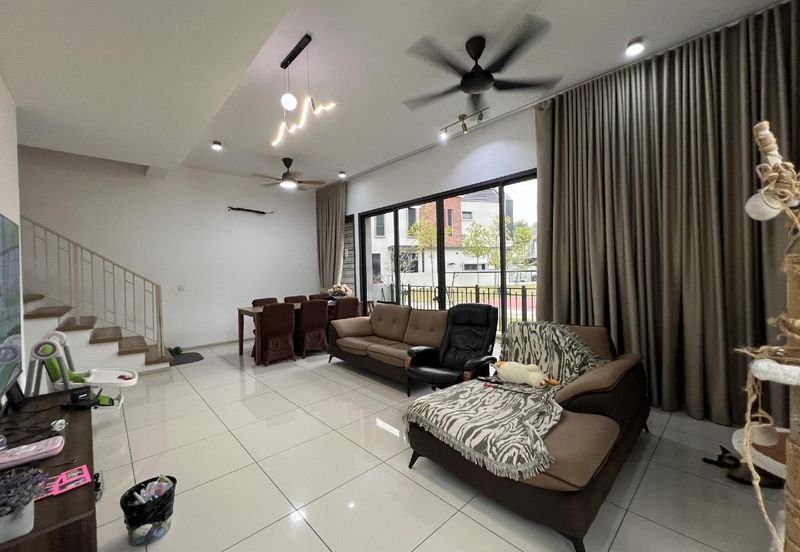 FURNISHED❗️CORNER LOT Double Storey Ilham Elmina Gardens Shah Alam FOR SALE 