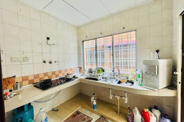 DEKAT LRT❗️JALAN PLUMBUM DOUBLE STOREY TERRACE SEKSYEN 7 SHAH ALAM FOR SALE 