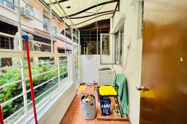 DEKAT LRT❗️JALAN PLUMBUM DOUBLE STOREY TERRACE SEKSYEN 7 SHAH ALAM FOR SALE 