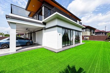 50X80❗️CORNER LOT SEMI D DOUBLE STOREY SETIA MAYURI SEMENYIH FOR SALE 