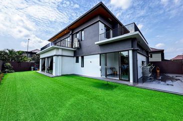 50X80❗️CORNER LOT SEMI D DOUBLE STOREY SETIA MAYURI SEMENYIH FOR SALE 