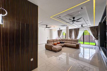 50X80❗️CORNER LOT SEMI D DOUBLE STOREY SETIA MAYURI SEMENYIH FOR SALE 