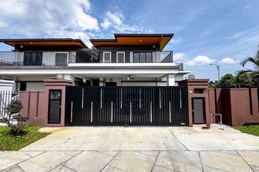 50X80❗️CORNER LOT SEMI D DOUBLE STOREY SETIA MAYURI SEMENYIH FOR SALE 