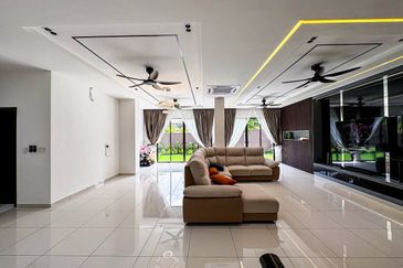 50X80❗️CORNER LOT SEMI D DOUBLE STOREY SETIA MAYURI SEMENYIH FOR SALE 