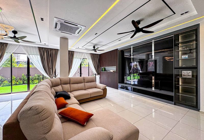 50X80❗️CORNER LOT SEMI D DOUBLE STOREY SETIA MAYURI SEMENYIH FOR SALE 