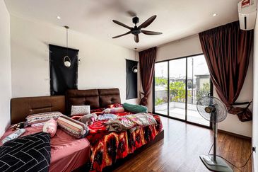 50X80❗️CORNER LOT SEMI D DOUBLE STOREY SETIA MAYURI SEMENYIH FOR SALE 