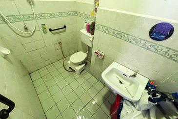 DAPUR CANTIKK❗️GREAT CONDITION Single Storey Taman Alam Perdana Puncak Alam FOR SALE 