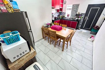 DAPUR CANTIKK❗️GREAT CONDITION Single Storey Taman Alam Perdana Puncak Alam FOR SALE 