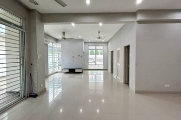 GATED GUARDED❗️SEMI D DOUBLE STOREY AVENUE 6 BANDAR TUN HUSSEIN FOR SALE 