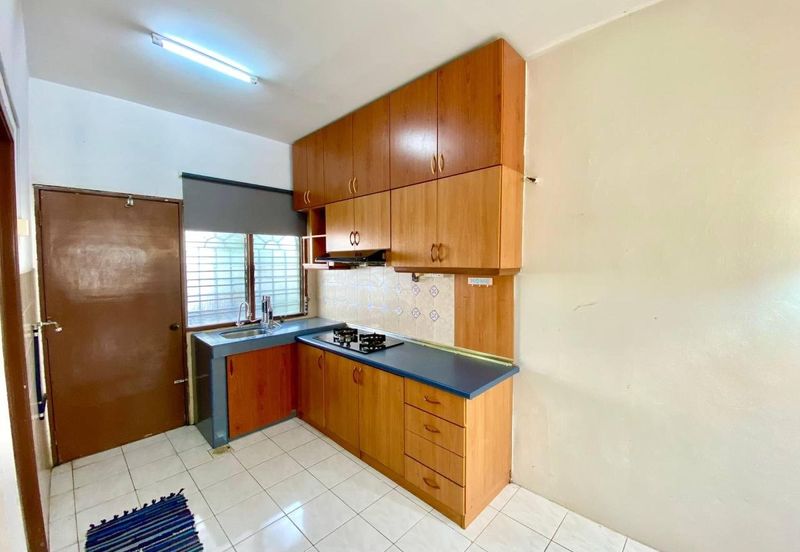 DEKAT MRT❗️Double Storey Taman Pinggiran Putra Seri Kembangan FOR SALE