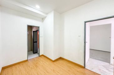 MOVE IN CONDITION❗️DOUBLE STOREY TERRACE INTERMEDIATE TAMAN MALURI CHERAS KEPONG KUALA LUMPUR FOR SALE 