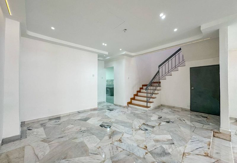 MOVE IN CONDITION❗️DOUBLE STOREY TERRACE INTERMEDIATE TAMAN MALURI CHERAS KEPONG KUALA LUMPUR FOR SALE 