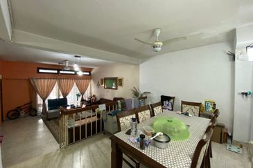 HUGE 24X80 ❗️FACING OPEN DOUBLE STOREY TERRACE SEKSYEN 6 SHAH ALAM FOR SALE 