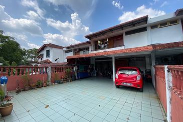 HUGE 24X80 ❗️FACING OPEN DOUBLE STOREY TERRACE SEKSYEN 6 SHAH ALAM FOR SALE 