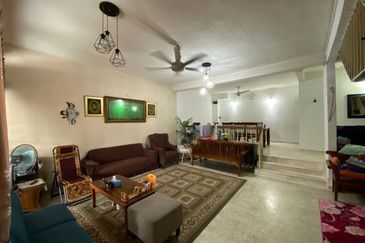 HUGE 24X80 ❗️FACING OPEN DOUBLE STOREY TERRACE SEKSYEN 6 SHAH ALAM FOR SALE 